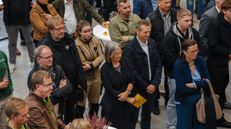 Jörg Baumeister und sein Team konnten zahlreiche Besucher bei der Einweihungsfeier begrüßen. | © Lackomat
