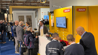 Der ADLER-Stand auf der Prowood in Gent entpuppte sich als echter Publikumsmagnet. | © ADLER