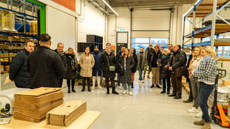 Ein Besuch im sehenswerten neuen ADLER Shop & Service Stützpunkt …  | © ADLER