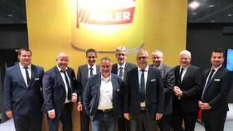 Das neun Mann starke Team der ADLER-Lack AG ließ keine Kundenfrage unbeantwortet. | © ADLER