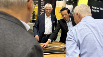 Besonders gut angekommen ist das neu Legno Smart-Öl in den verschiedensten Farbvarianten.  | © ADLER Besonders gut angekommen ist das neu Legno Smart-Öl in den verschiedensten Farbvarianten.  | © ADLER