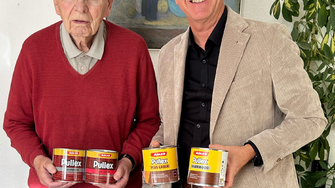 ADLER-Spartenleiter Alexander Ringler mit Pullex-Entwickler Rolf Pellengahr.  | © ADLER