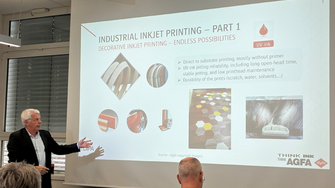 Informative Vorträge zeigten die vielfältigen Möglichkeiten des Digitaldrucks auf. | © ADLER