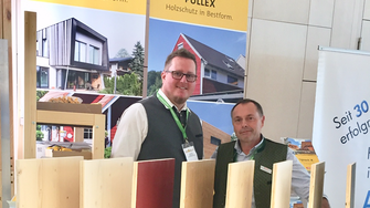 Der selbst gezimmerte ADLER-Stand von Simon Topper vom ADLER-Servicestützpunkt Landshut war ein echter Hingucker.  | © ADLER