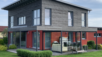 ... per il rivestimento protettivo con Pullex Silverwood. | © WindowStar