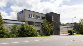 Im österreichischen Mondsee befindet sich der zentrale Produktionsstandort für hochwertige Badmöbel von Villeroy & Boch. | © Villeroy & Boch/Erika Mayer
