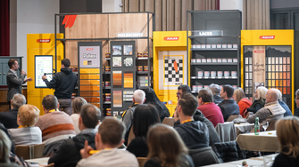 … den interessierten Handelspartnern beim Farbenmeister-Meeting. | © ADLER