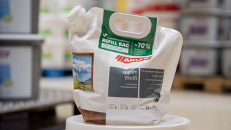 Neuer Star im Farbenhandel: Der ADLER Refill Bag. | © ueberall