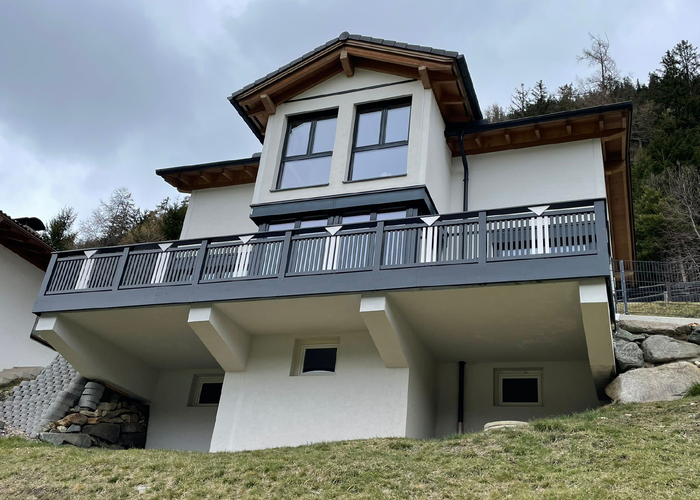 Das Balkongeländer sieht sensationell gut aus!  | © Privat