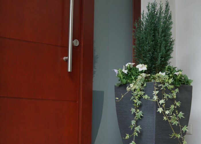 Pflege für Haustüren aus Holz - ADLER Lacke