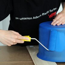 mit zweiter Lackschicht bestreichen