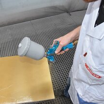glänzende Oberflächenveredelung mit ADLER Brilliant-Metallic