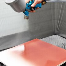 Flächen lackieren und trocknen