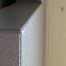 Oberfläche mit Leder-Effekt | © Familie Boschert / Designferienhaus Brennküch