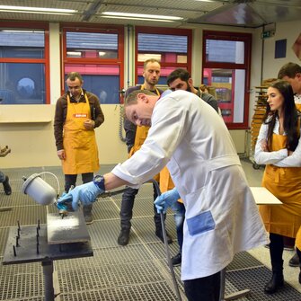 Groß sind stets Interesse und Begeisterung bei den ADLER Seminaren. 