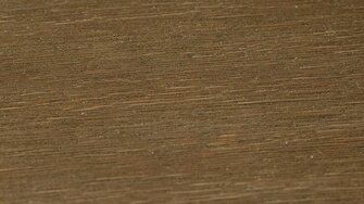 Mit Legno Metallic-Öl wird jedes Möbel zum Hingucker.  | © ADLER