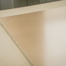 Schleifen und Decklackieren  | © ADLER