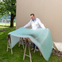 Trocknung von getränkten Tüchern, Pinsel, Schwämmen und Polierpads im Freien | © ADLER